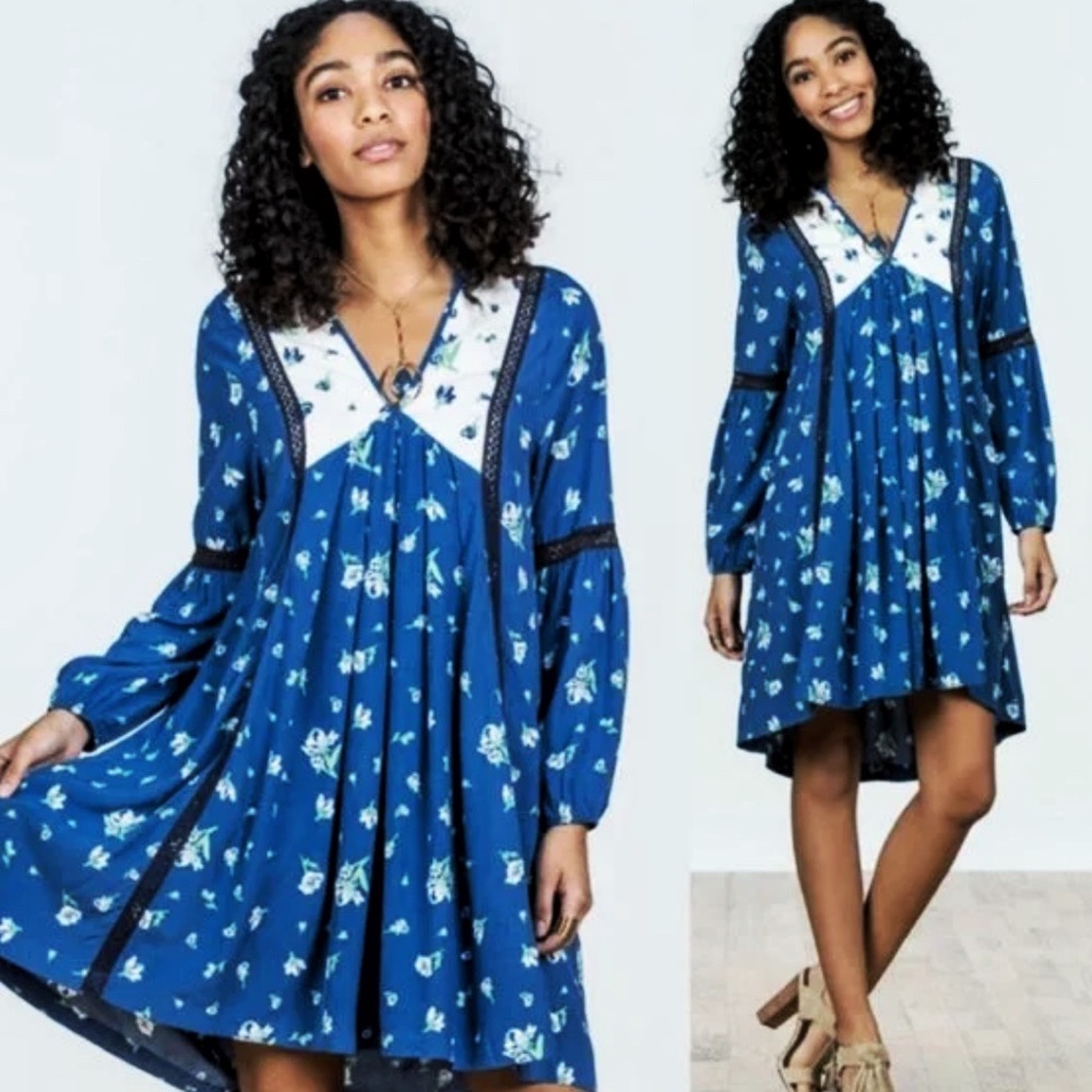 MATILDA JANE Day Tripping Blue Floral Dress Long Sleeve Boho NWT Size Medium
